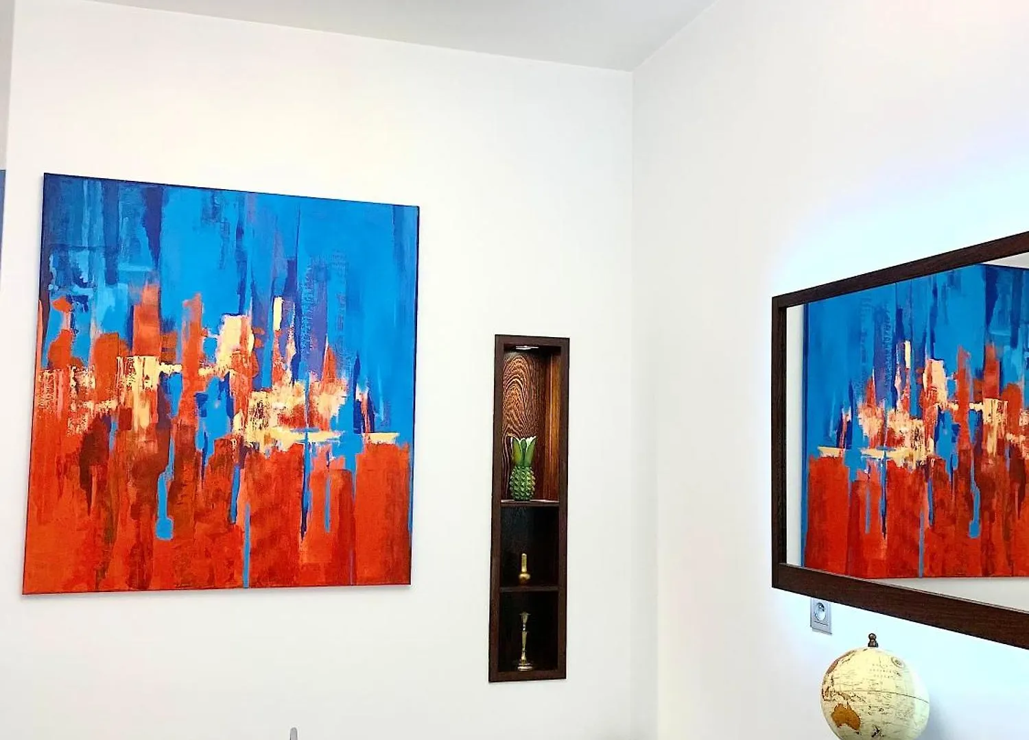 Aparthotel Mondrian Luxury Suites & Apartments Market Square IV Warsaw Poland