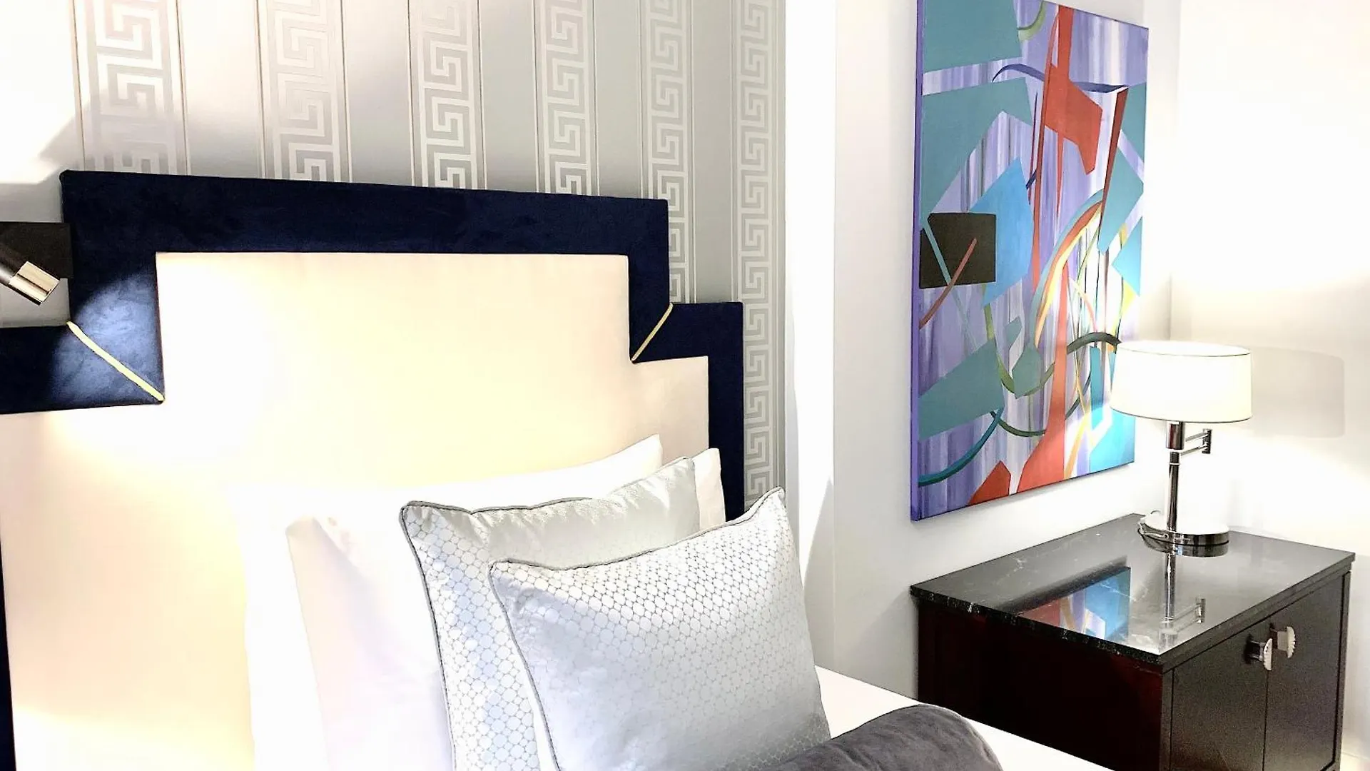 Mondrian Luxury Suites & Apartments Market Square IV Warsaw 0*,  Poland