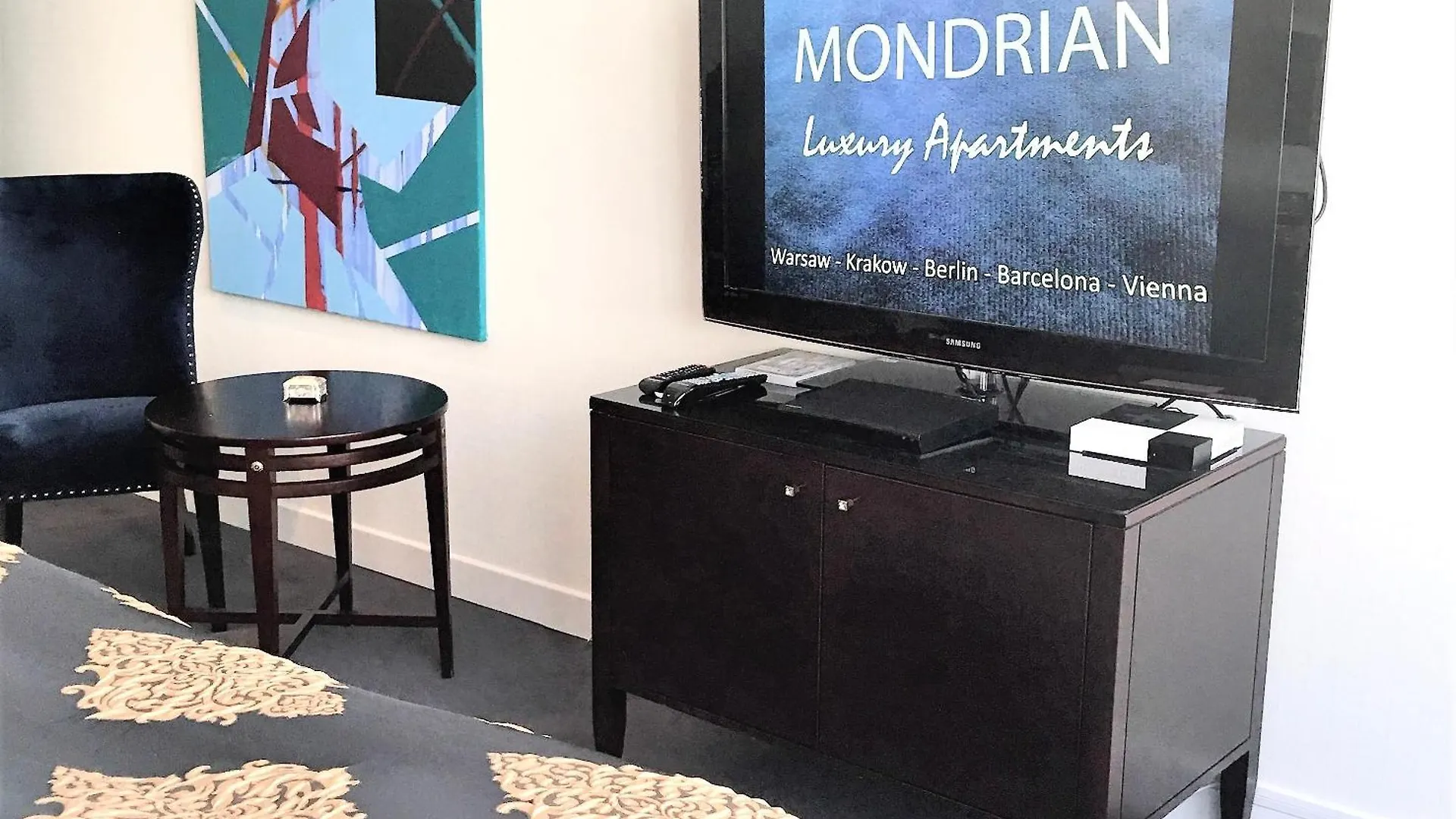 Aparthotel Mondrian Luxury Suites & Apartments Market Square IV Warsaw