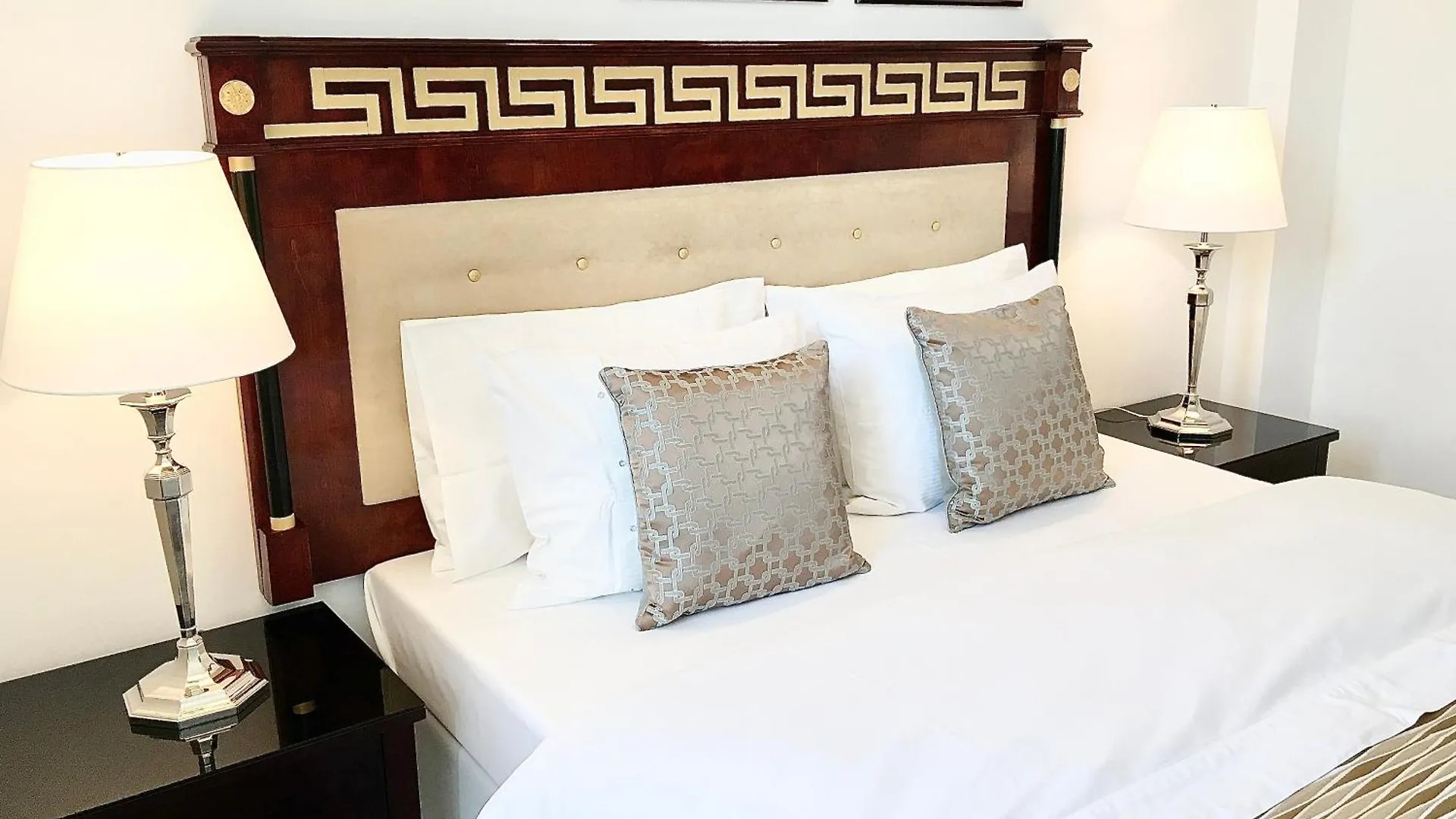 Mondrian Luxury Suites & Apartments Market Square IV Warsaw 0*,  Poland