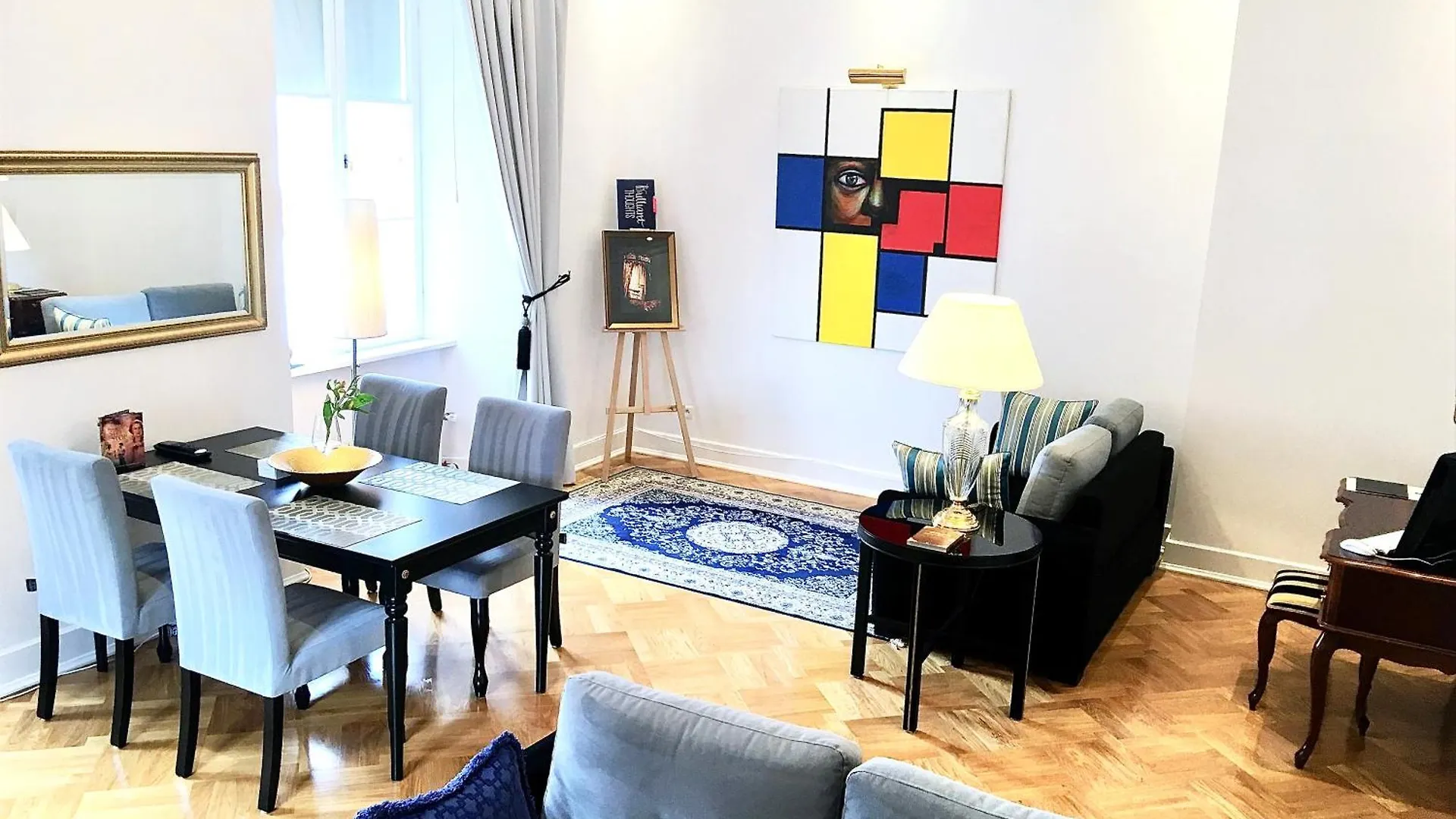 Aparthotel Mondrian Luxury Suites & Apartments Market Square IV Warsaw Poland